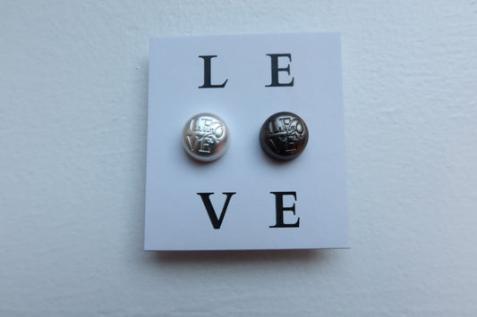 White and Black Metallic Magnets